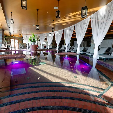 Allure Hotel & Spa 4* Eğri