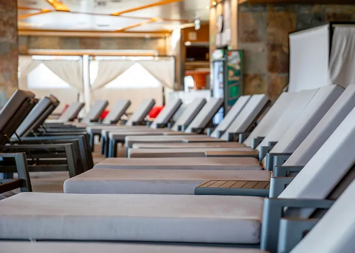 Отель Allure & 4*