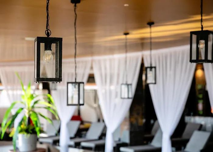 Allure & Отель 4*