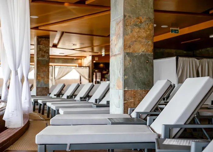 Отель Allure & 4*