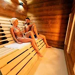 Allure & Hotel 4*