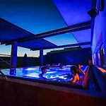 Allure & Hotel 4*