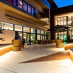 Allure & Hotel Eger