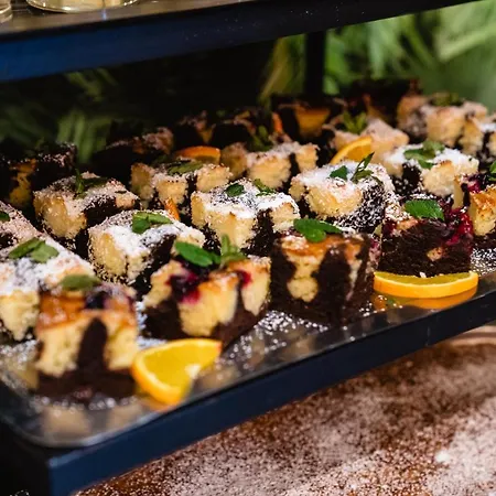 Allure Healthy & Hotel Eger